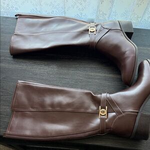 Brown Knee-High Leather Boots